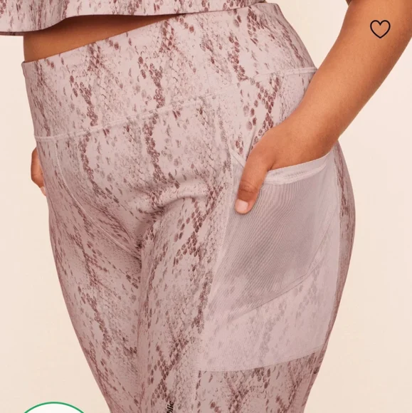 NWT Earth Republic Anais High Waisted Pink Snake Print Women's Shorts Size XL - Picture 3 of 10